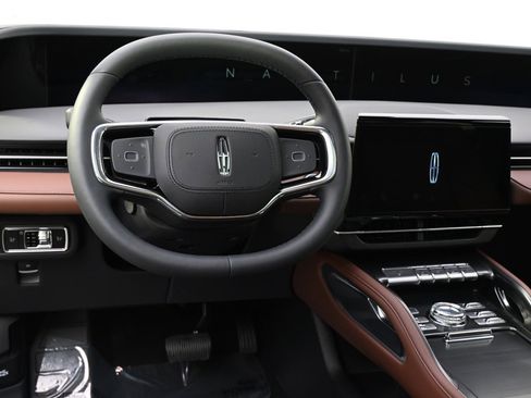 New 2026 Lincoln Nautilus Reserve image 12