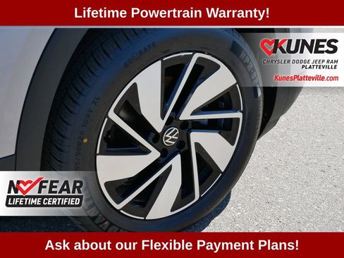 Used 2025 Volkswagen Atlas SE AWD/4WD image 12