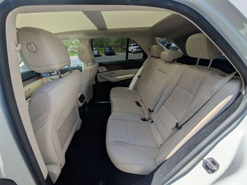 Used 2021 Mercedes-Benz GLE 350 4MATIC image 29