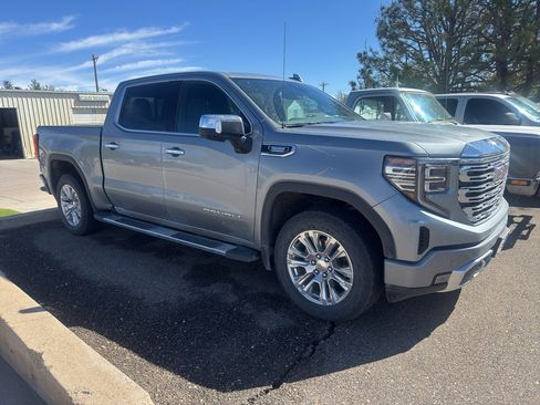 Used 2025 GMC Sierra 1500 Denali AWD/4WD image 2
