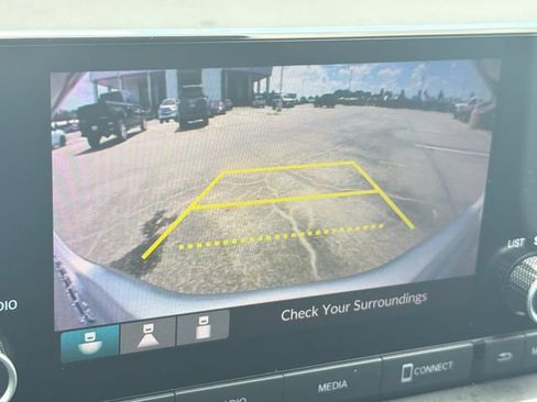 Used 2023 Honda Accord EX image 19