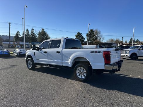 Used 2022 Ford F250 XLT image 3