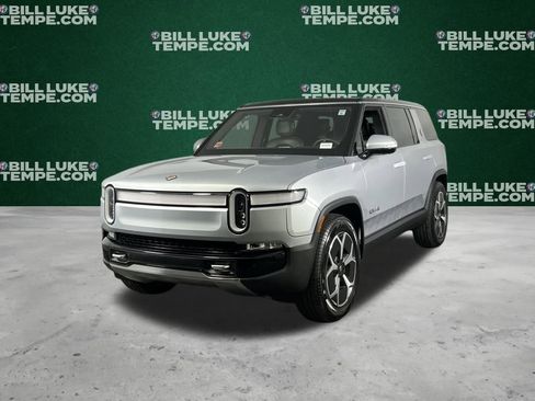 Used 2024 Rivian R1S Adventure image 3