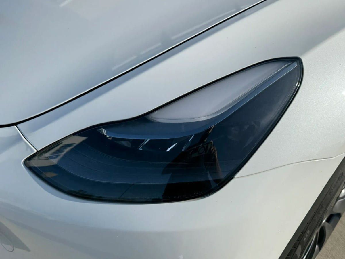 Used 2023 Tesla Model Y Performance AWD/4WD image 35