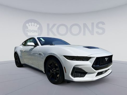 New 2026 Ford Mustang GT RWD image 10