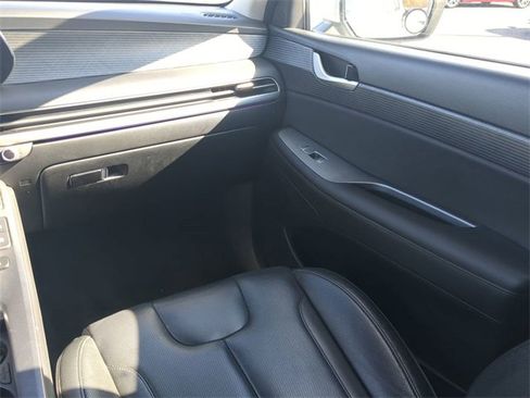 Used 2024 Hyundai Palisade Limited image 16