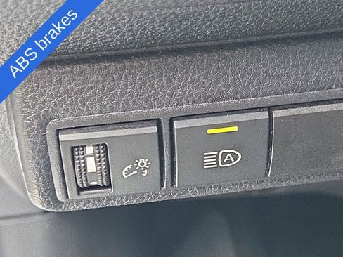 Used 2024 Toyota Corolla LE image 19