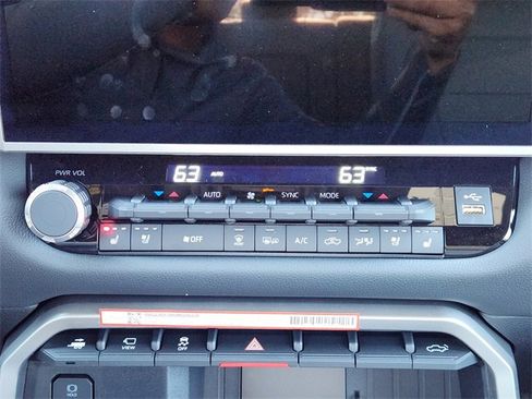 New 2026 Toyota Tundra Limited image 15