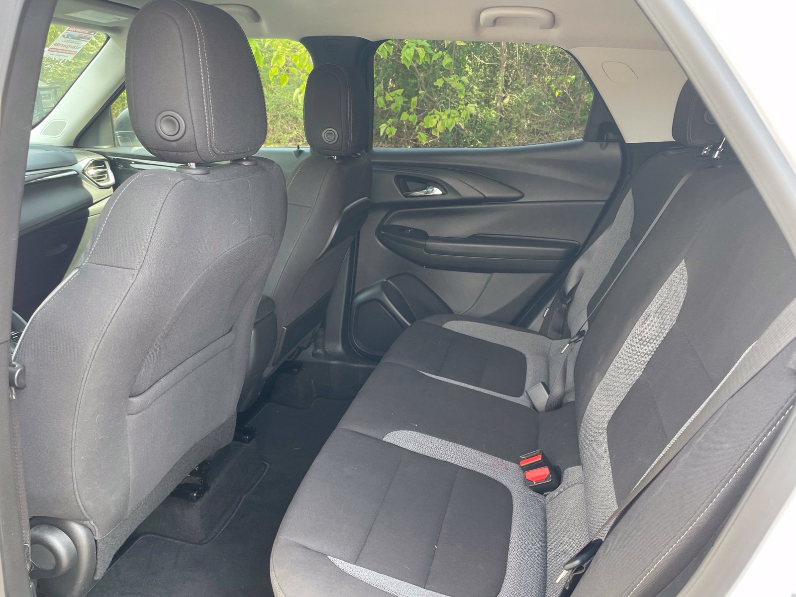 Used 2025 Chevrolet TrailBlazer LS w/ LS Convenience Package FWD image 31