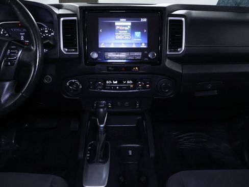 Used 2024 Nissan Frontier SV w/ SV Convenience Package image 15