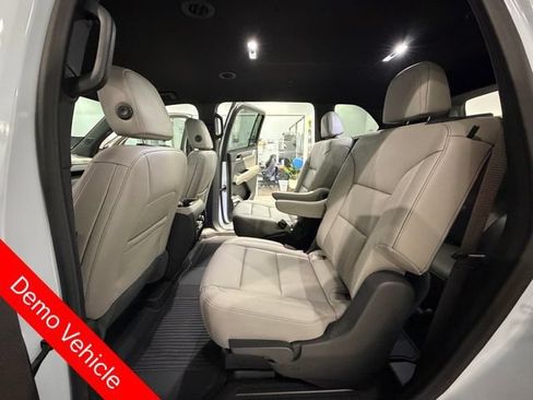 New 2026 GMC Acadia Elevation w/ Super Cruise Package AWD/4WD image 12