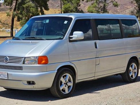 Used 2001 Volkswagen Eurovan MV image 2