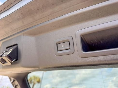 Used 2025 MAZDA CX-30 AWD 2.5 S w/ Preferred Package image 11