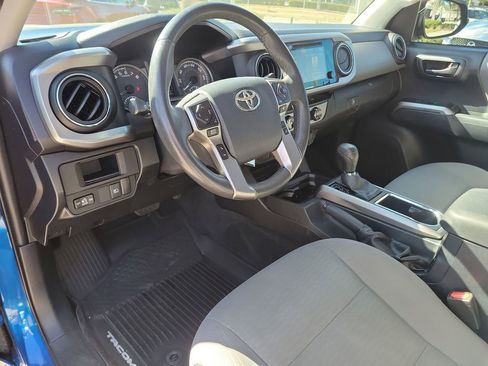 Used 2018 Toyota Tacoma SR5 image 16