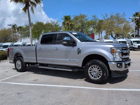 Used 2022 Ford F250 XLT w/ XLT Premium Package image 2