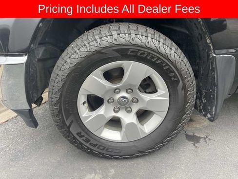 Used 2022 RAM 1500 Big Horn AWD/4WD image 2
