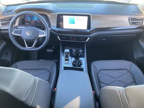 New 2026 Volkswagen Atlas SE image 11