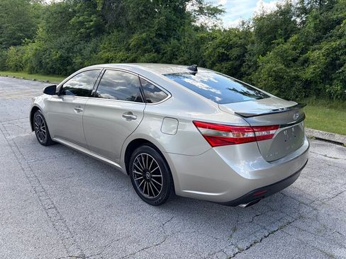 Used 2014 Toyota Avalon XLE FWD image 3