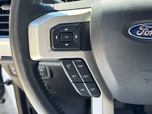 Used 2019 Ford F150 Lariat w/ Trailer Tow Package image 14