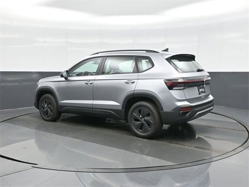New 2026 Volkswagen Taos S image 5