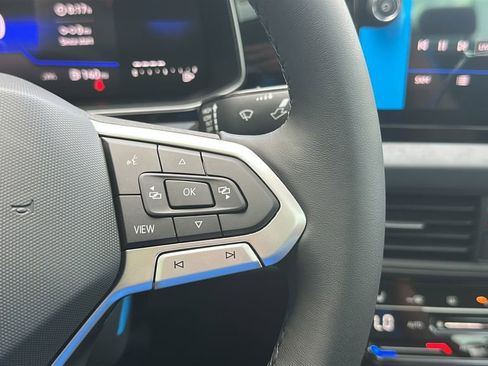 New 2026 Volkswagen Jetta SE FWD image 17