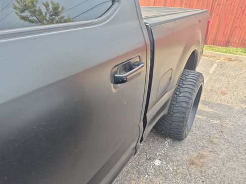 Used 2020 Ford F250 Platinum w/ FX4 Off-Road Package AWD/4WD image 9