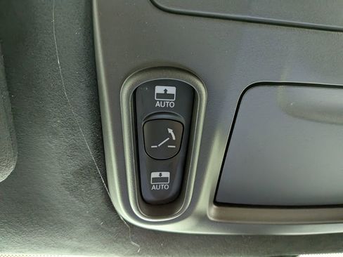 New 2026 Chrysler Pacifica Pinnacle w/ Trailer Tow Group image 30