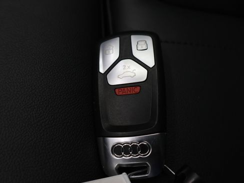 Used 2025 Audi Q5 2.0T Premium image 61