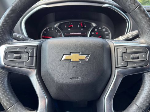 Used 2025 Chevrolet Blazer LT FWD image 24