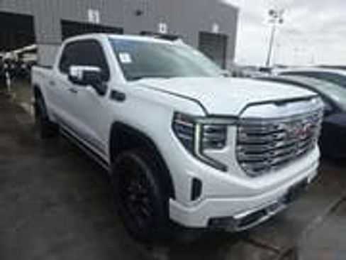 Used 2022 GMC Sierra 1500 Denali w/ Technology Package image 3