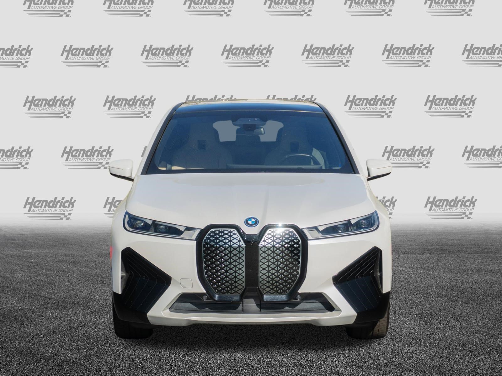 Certified 2024 BMW iX xDrive50 w/ Premium Package AWD/4WD image 2
