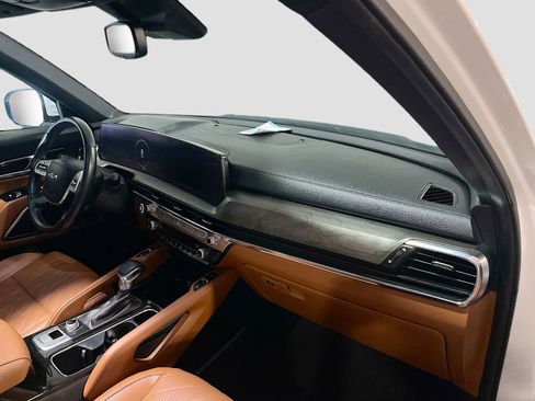 Used 2023 Kia Telluride SX X-Line image 33