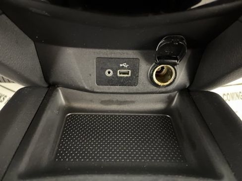 Used 2018 Nissan Rogue SV FWD image 26