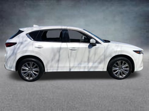 Used 2023 MAZDA CX-5 Signature AWD/4WD image 10