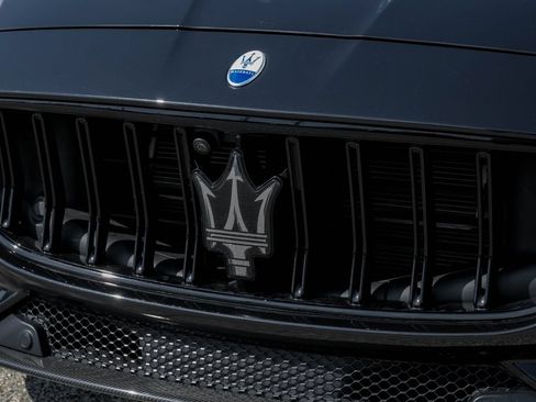 Used 2022 Maserati Quattroporte Trofeo RWD image 55