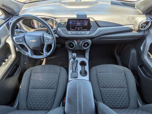 Used 2019 Chevrolet Blazer LT FWD image 21