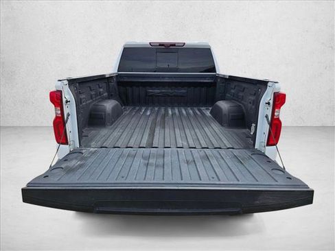 Used 2023 Chevrolet Silverado 1500 ZR2 w/ Technology Package image 18