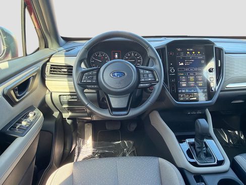 Certified 2025 Subaru Forester Premium image 17