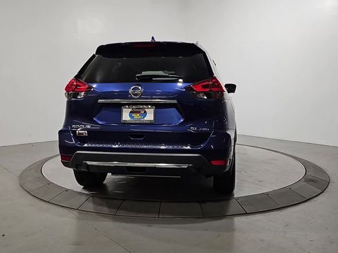 Used 2017 Nissan Rogue SL w/ SL Premium Package AWD/4WD image 4