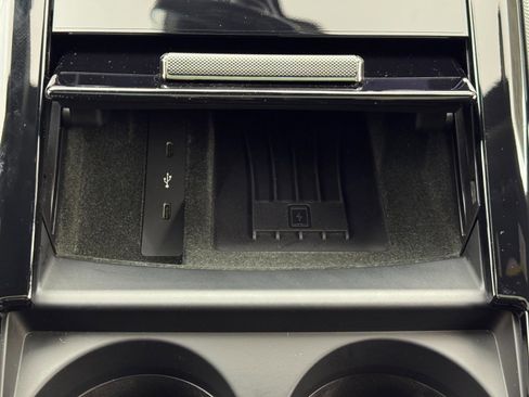 Used 2025 Porsche Panamera 4S image 33