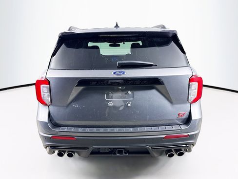 Used 2022 Ford Explorer ST image 32