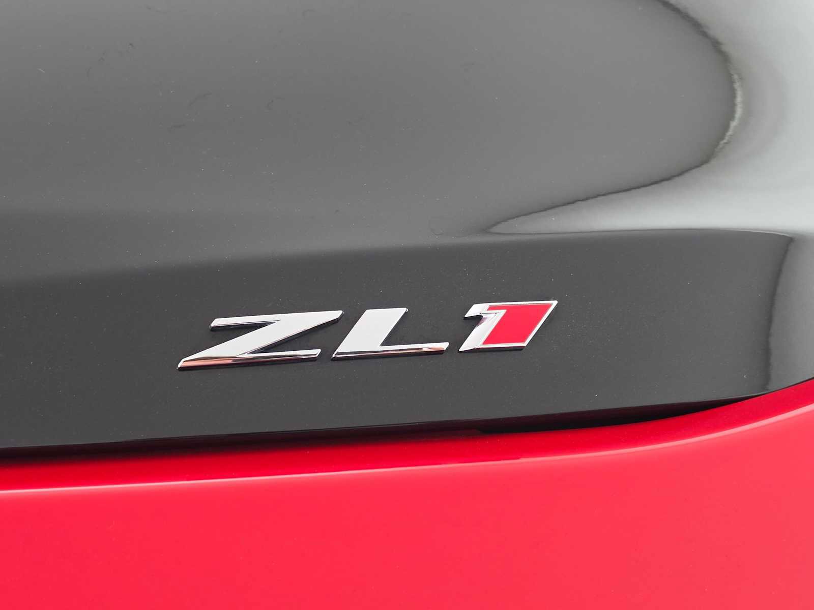 Used 2022 Chevrolet Camaro ZL1 RWD image 10