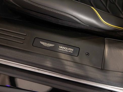 Used 2026 Aston Martin Vanquish RWD image 22
