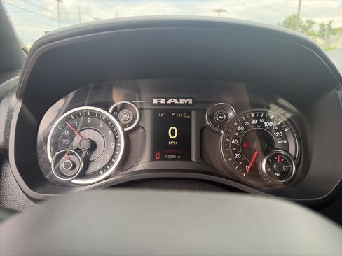 Used 2021 RAM 1500 Big Horn AWD/4WD image 23