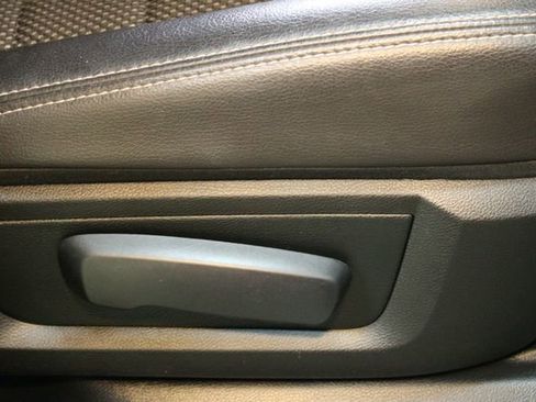 Used 2016 RAM 1500 Sport image 11