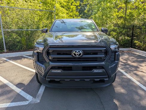 Certified 2024 Toyota Tacoma SR5 image 2