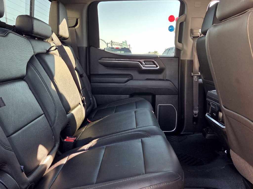 Used 2023 Chevrolet Silverado 1500 LTZ AWD/4WD image 13