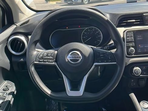Used 2022 Nissan Versa SV FWD image 23