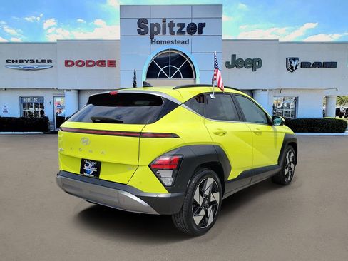 Used 2024 Hyundai Kona Limited FWD image 2
