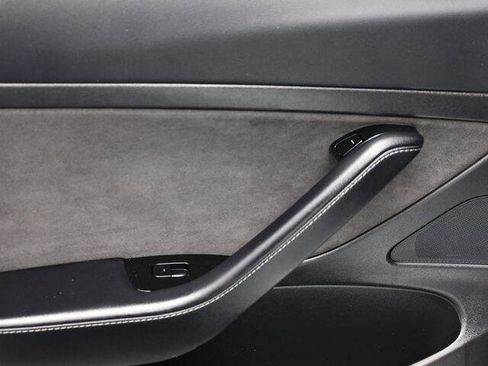 Used 2020 Tesla Model 3 Standard Range Plus image 15